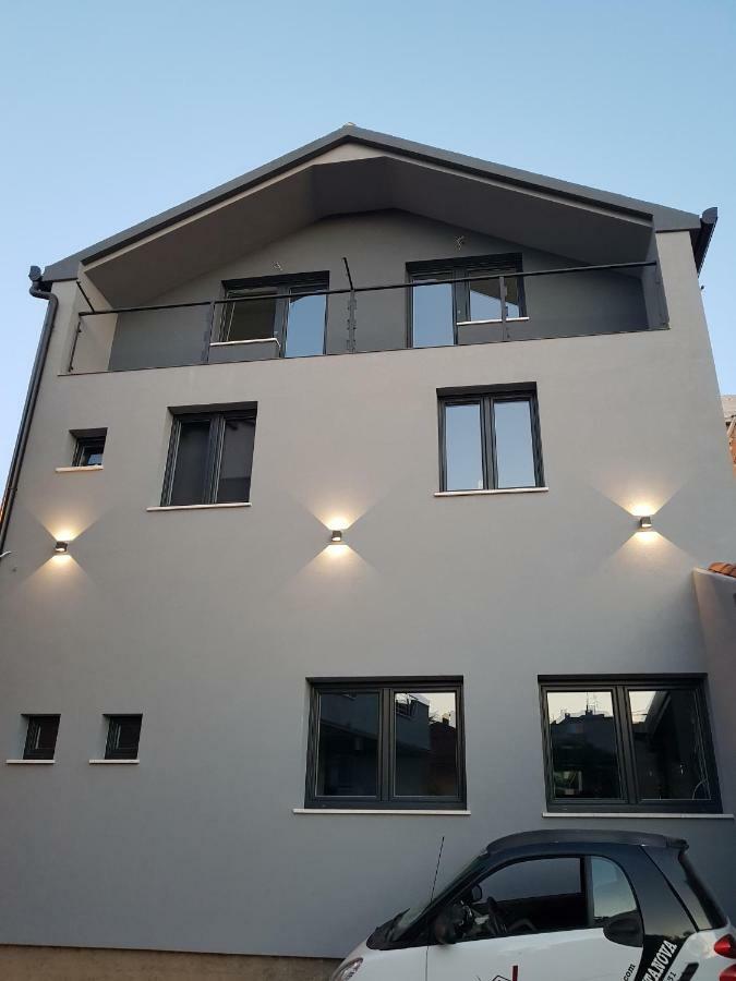 Elizabeta Deluxe Rooms Biograd na Moru Kültér fotó